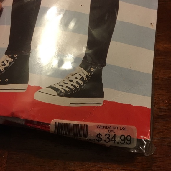 Spirit Women's Wenda Costume - Red and White - Picture 2 of 4